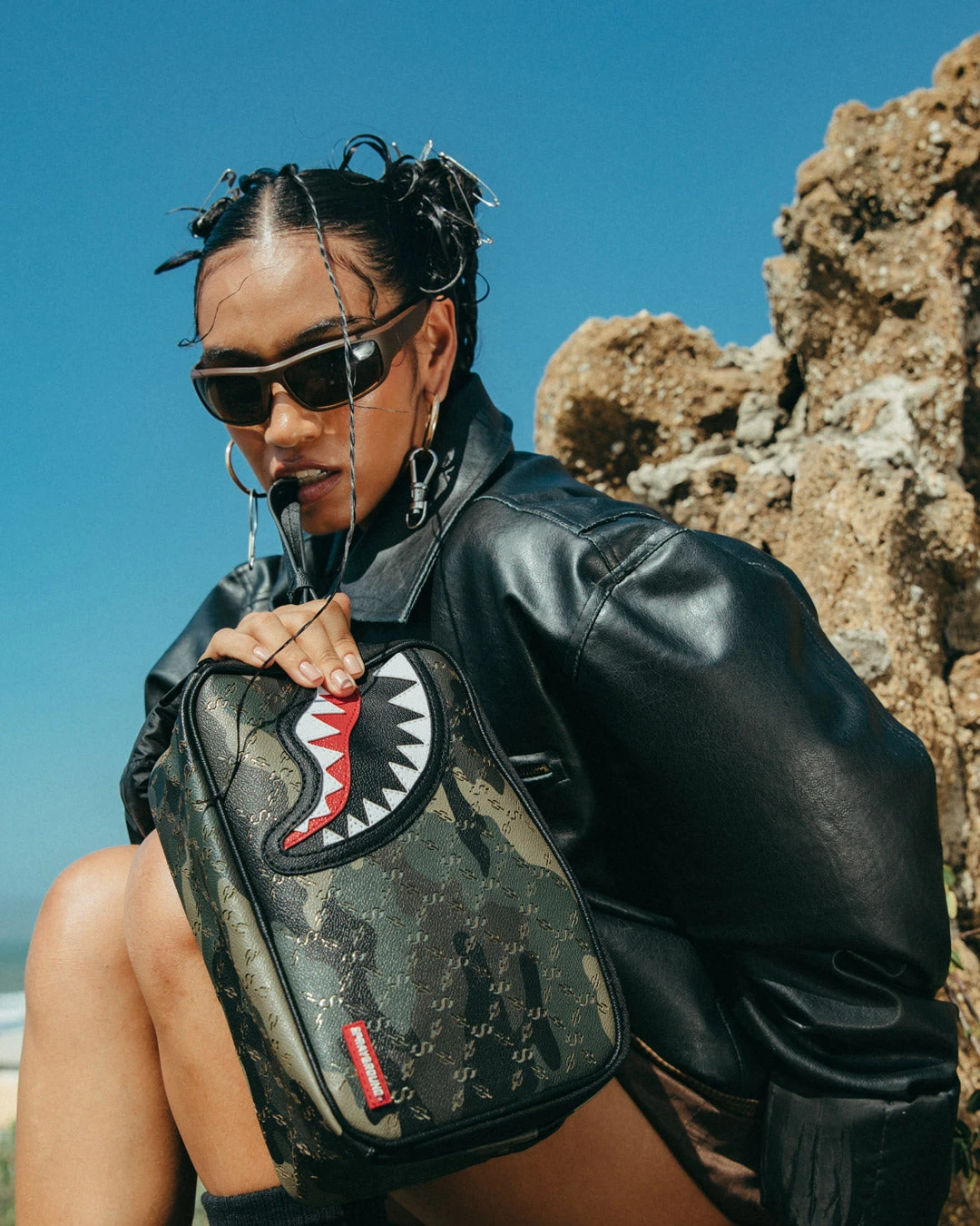 SPRAYGROUND LASERS BLAZIN TOILETRY BRICKSIDE BAG - Image 4