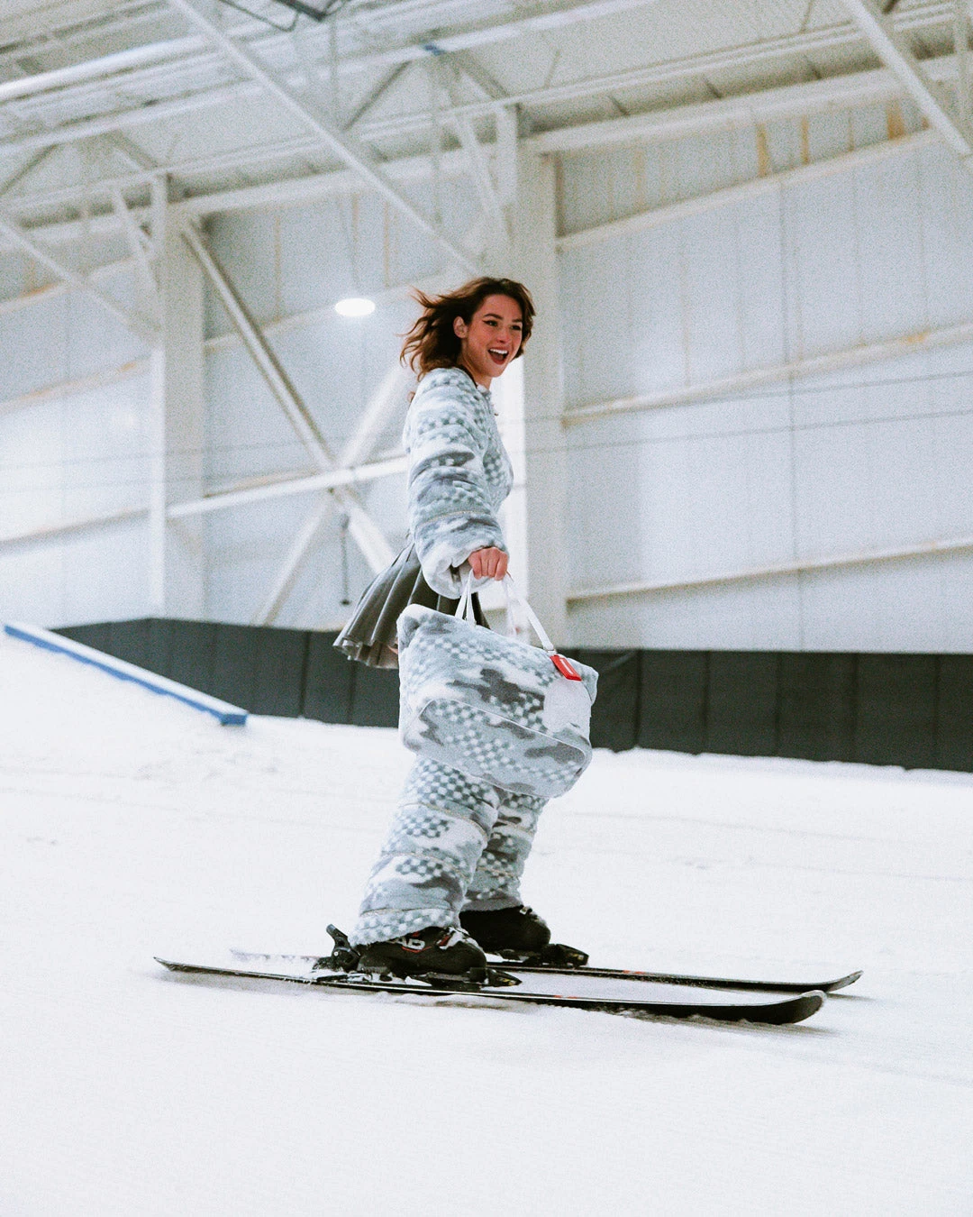 SPRAYGROUND 3AM PLUSH SWISS ALPS TOTE - Image 7